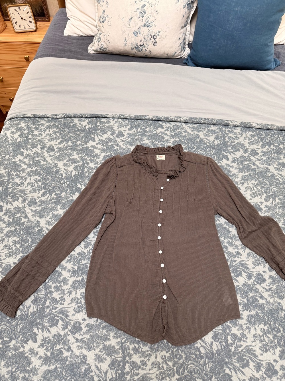 Faherty Gray Ruffled Willa Button-Down Blouse - Picture 3 of 5